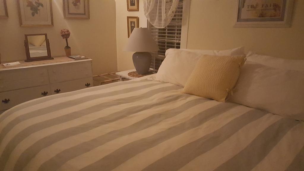 The 1720 House Bed & Breakfast วินยาร์ดเฮเวน ภายนอก รูปภาพ