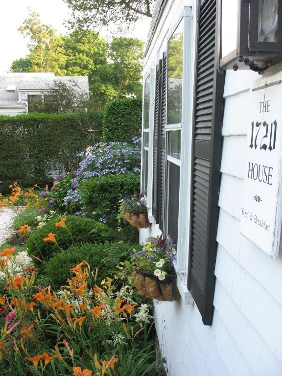 The 1720 House Bed & Breakfast วินยาร์ดเฮเวน ภายนอก รูปภาพ