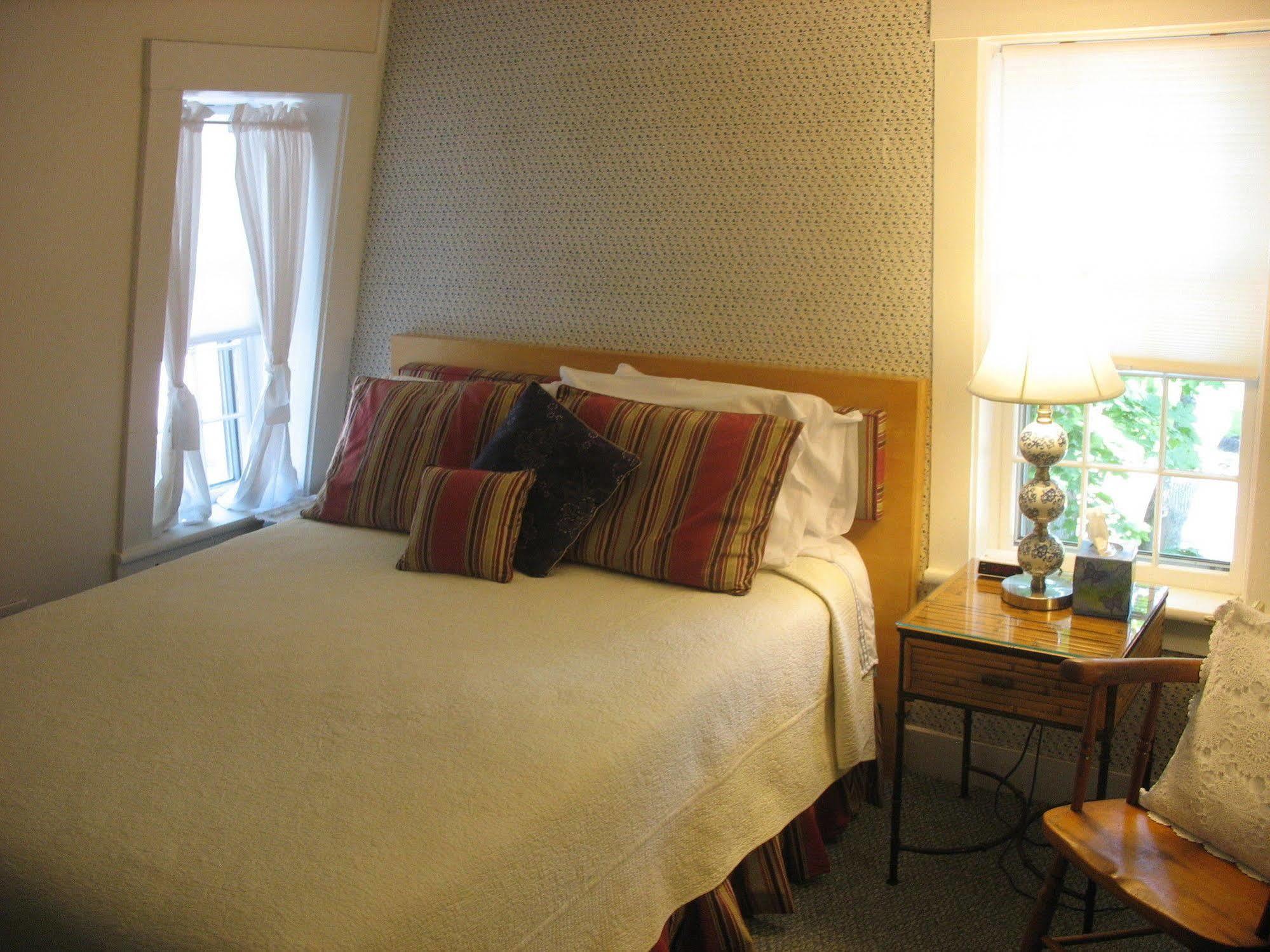 The 1720 House Bed & Breakfast วินยาร์ดเฮเวน ภายนอก รูปภาพ
