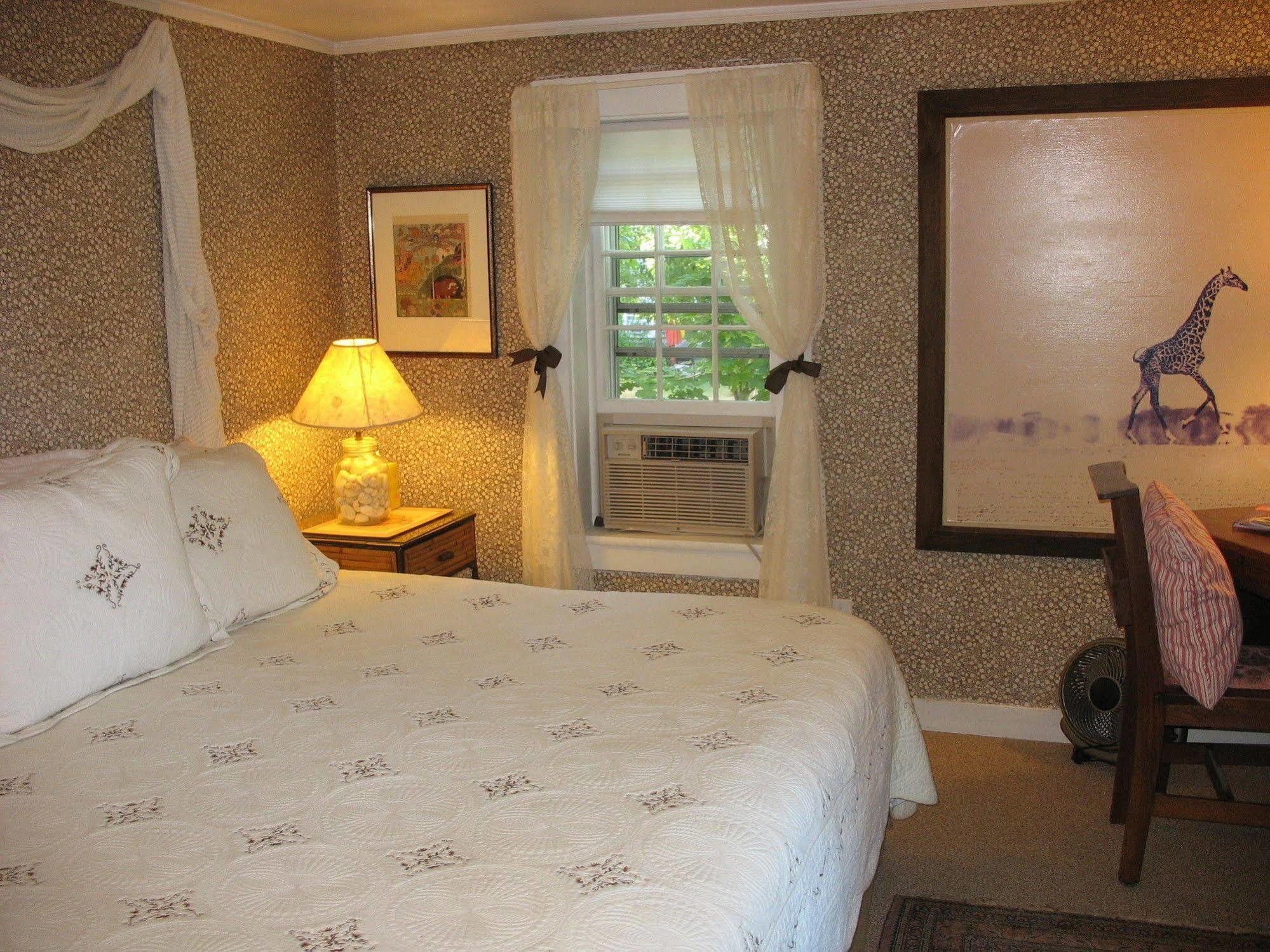 The 1720 House Bed & Breakfast วินยาร์ดเฮเวน ภายนอก รูปภาพ